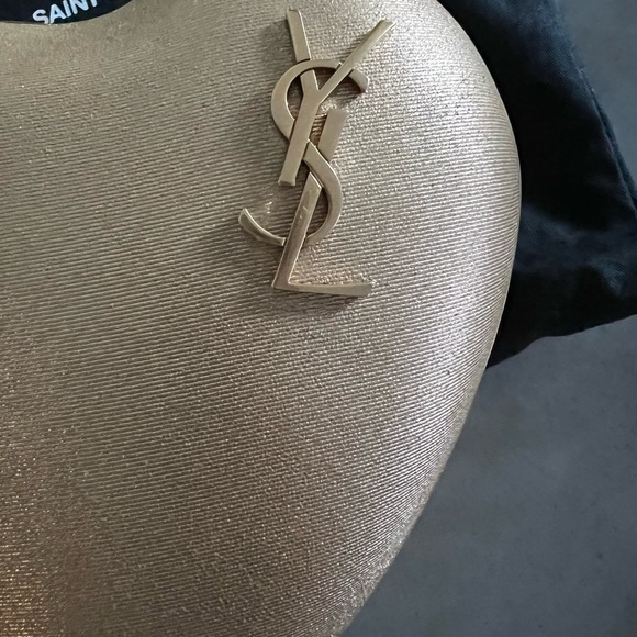 Saint Laurent Heart Bag - Picture 2 of 8